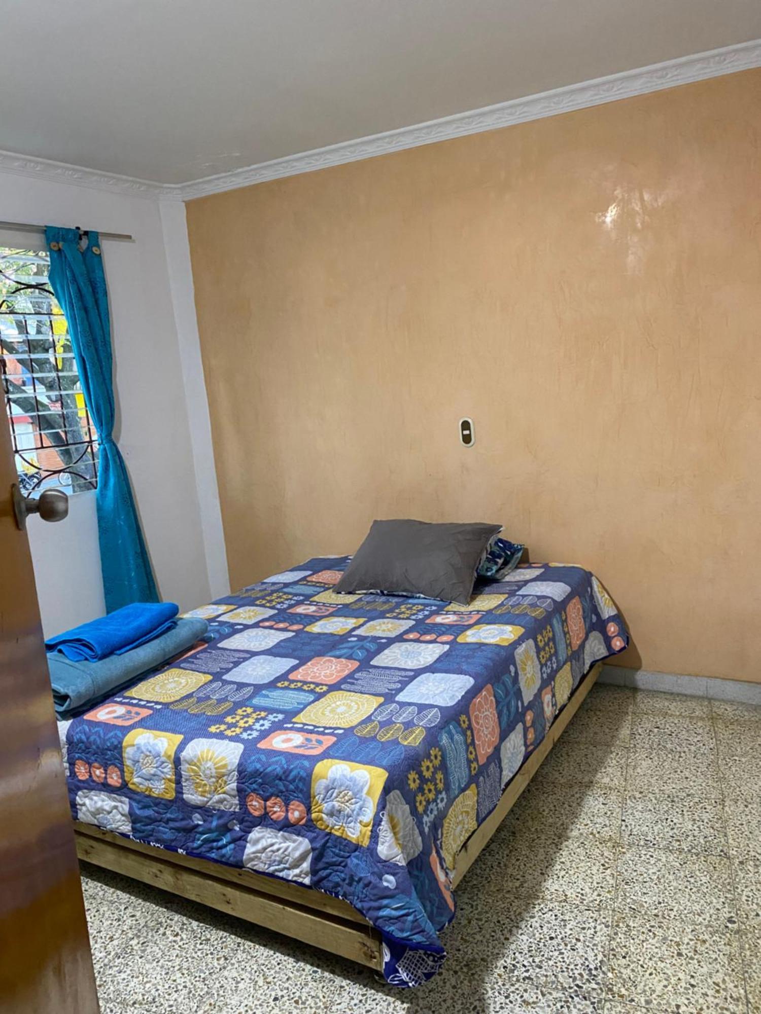 Hostel Kumho Alojamiento Medellin Bagian luar foto