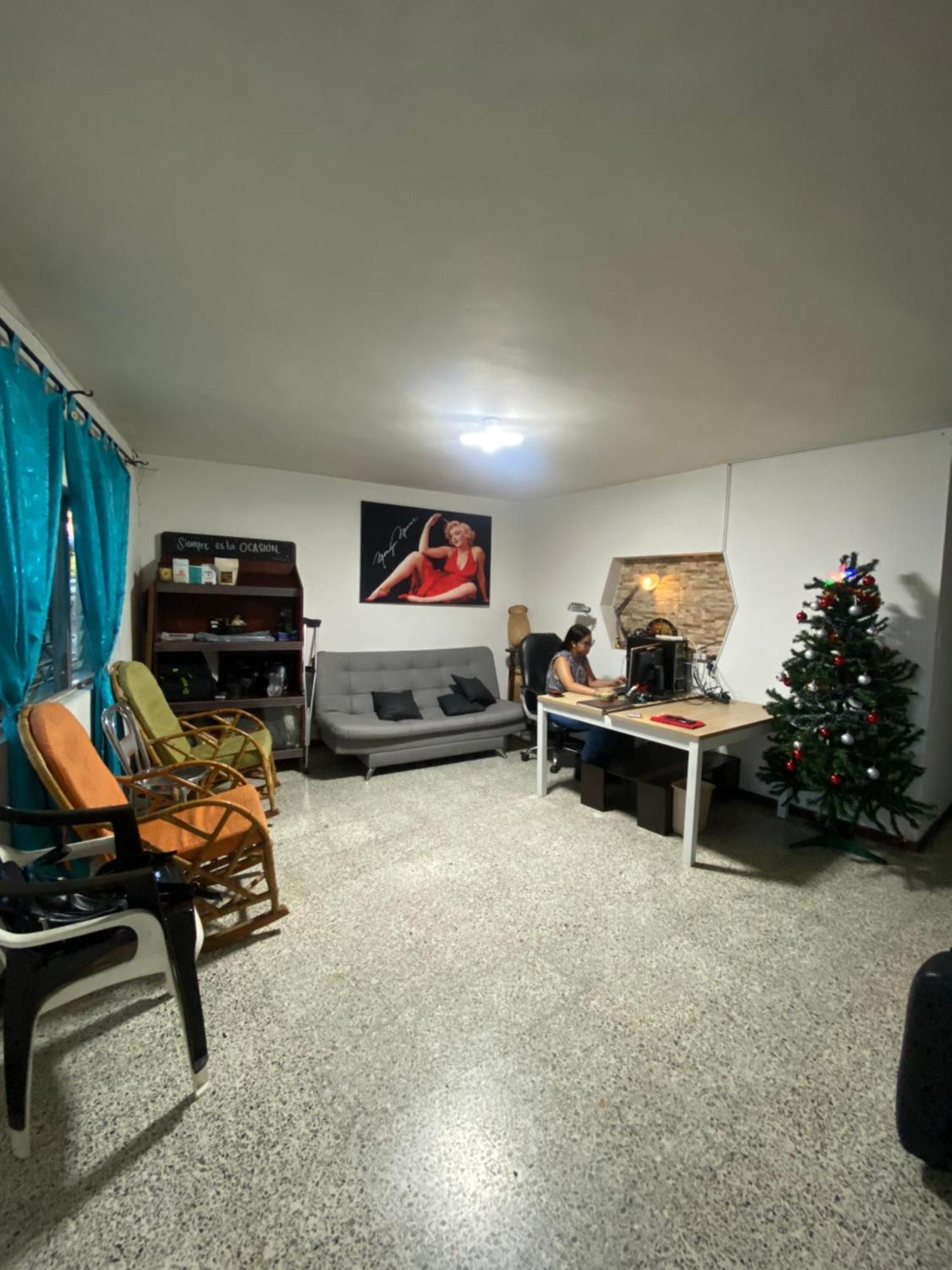 Hostel Kumho Alojamiento Medellin Bagian luar foto