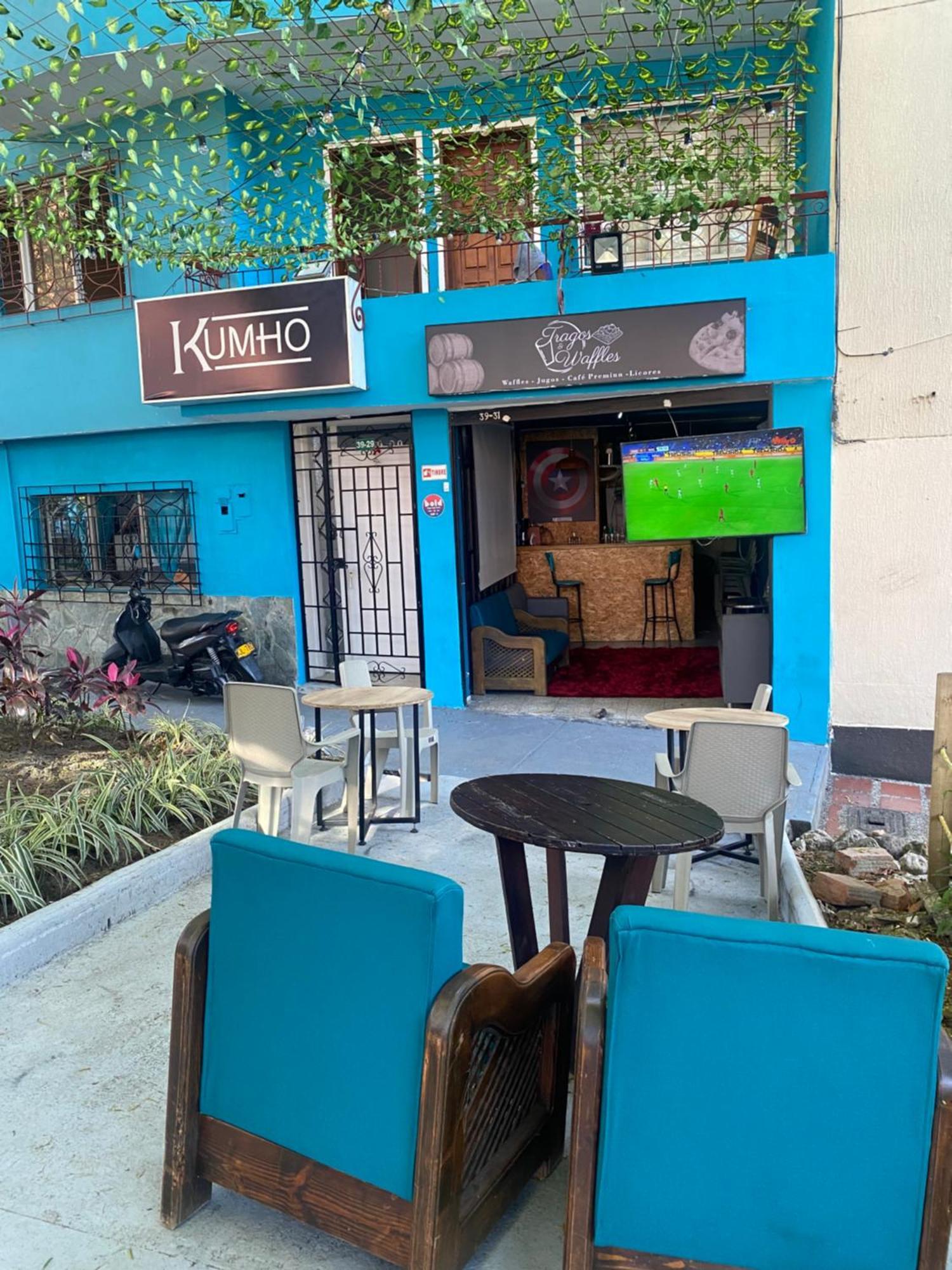 Hostel Kumho Alojamiento Medellin Bagian luar foto